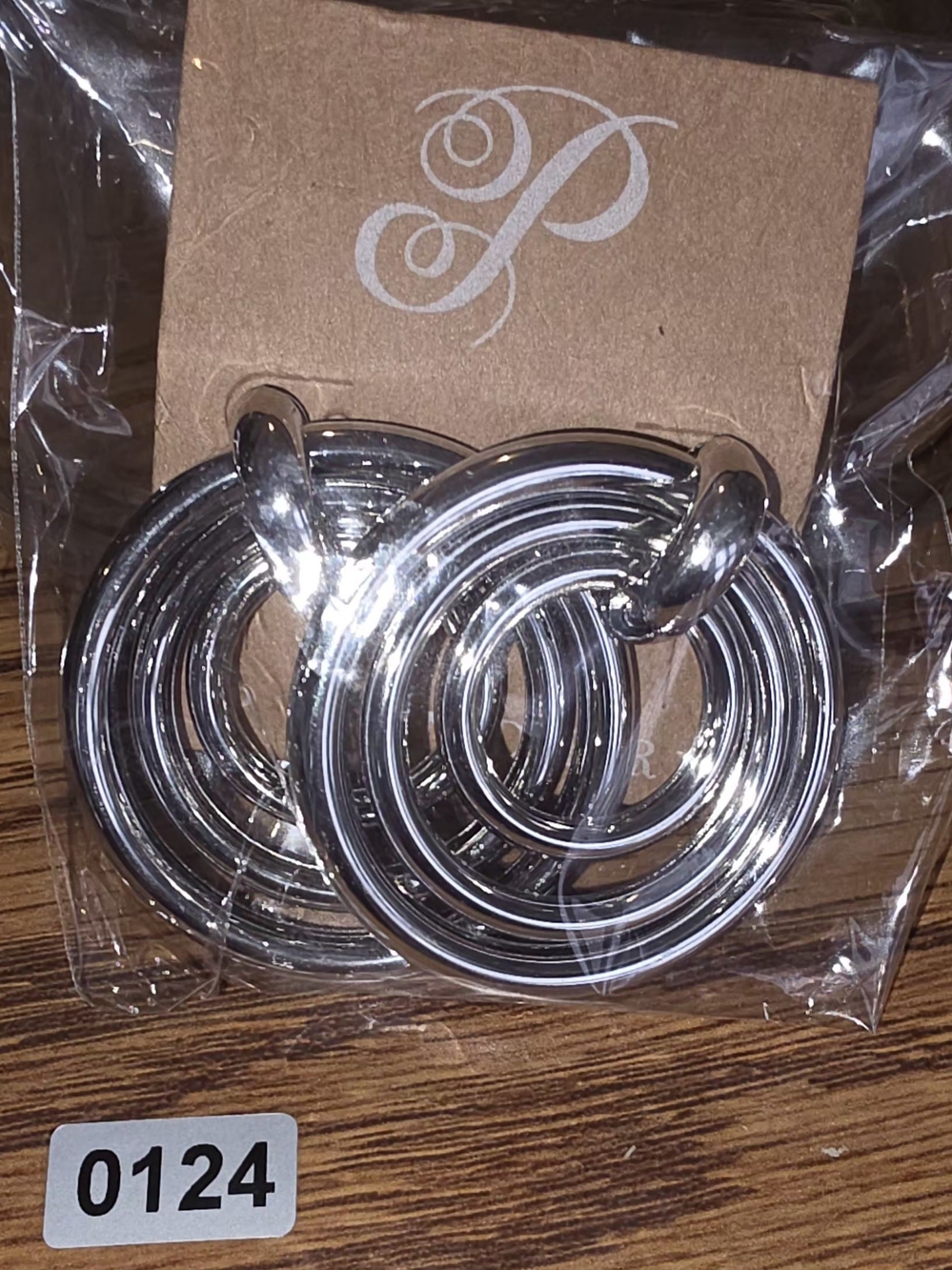 Pillowfort Silver Interlocking Curtain Tieback Set